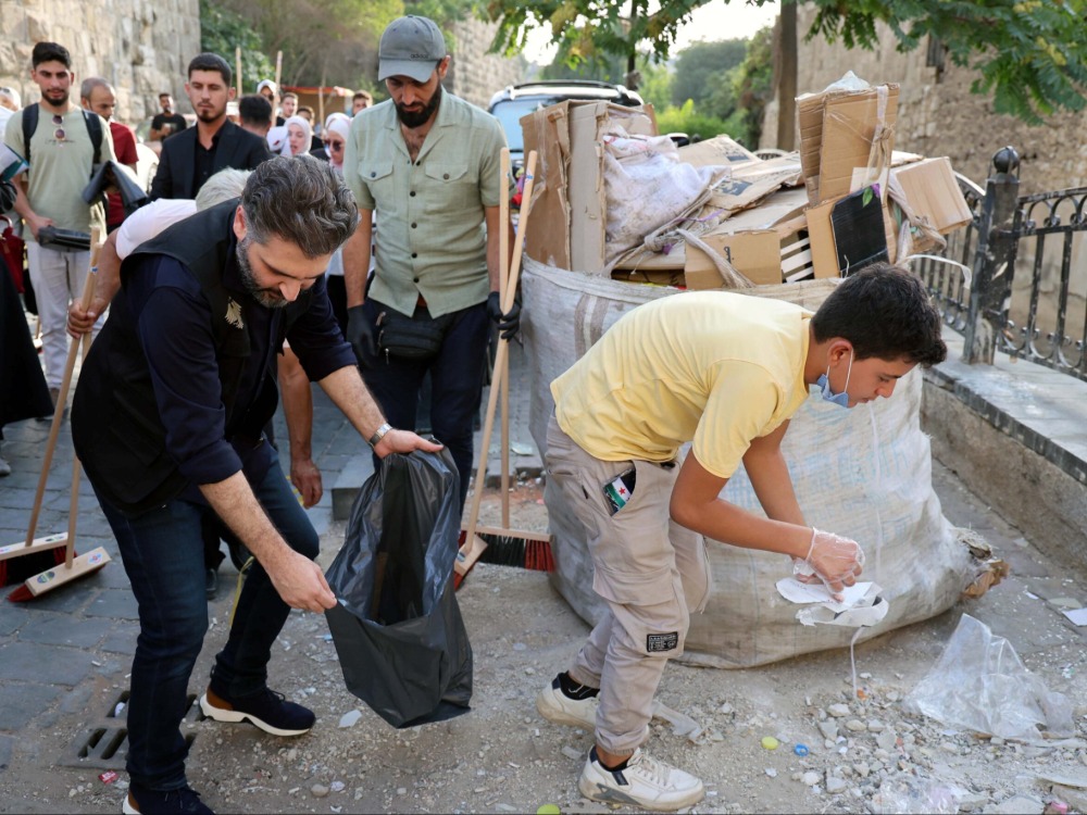 إطلاق حملة "النظافة ثقافة" الوطنية في مختلف المحافظات