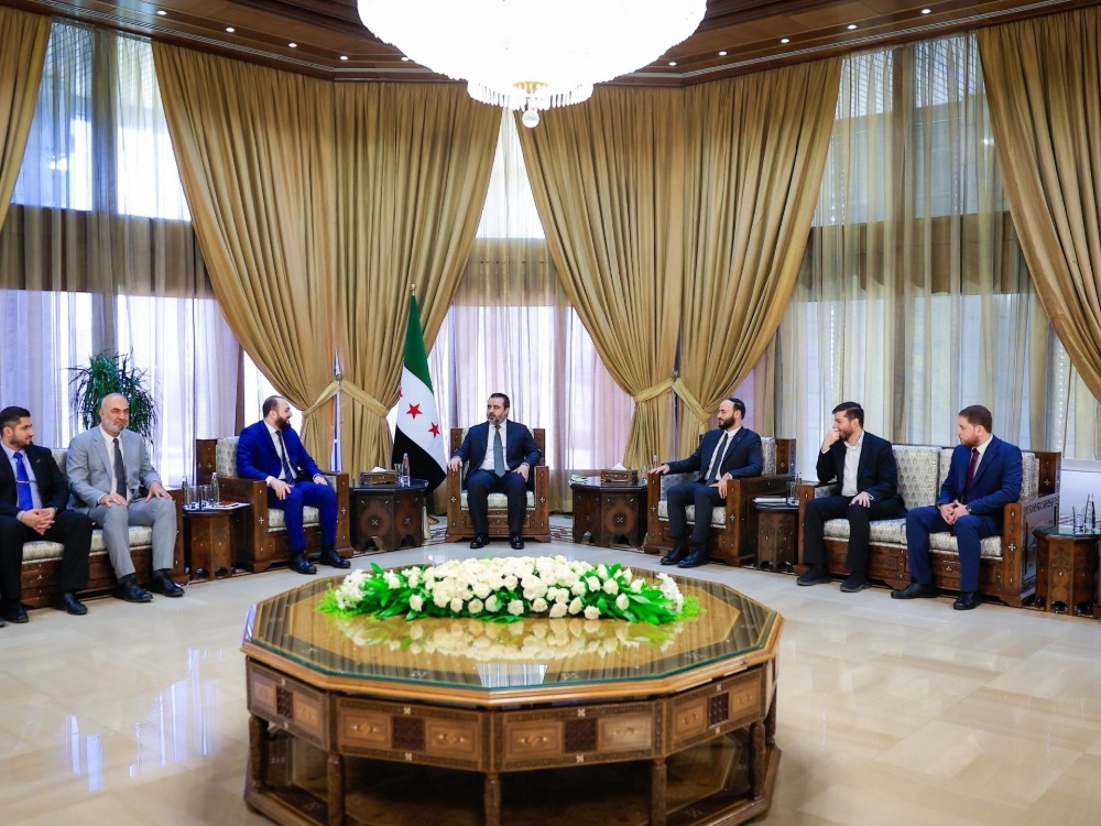 وزير الخارجية يبحث مع المحافظين تعزيز الجهود الدبلوماسية والتنموية