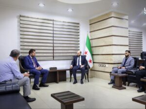 وزير الطاقة وسفير باكستان يناقشان تعزيز التعاون التقني وتبادل الخبرات