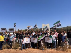 وقفة لأهالي الغوطتين أمام نصب الجندي المجهول إحياء للذكرى الـ 12 لمجزرة الكيماوي