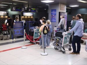 الهيئة العامة للطيران المدني توضح أسباب نشاط حركة السفر عبر مطار دمشق الدولي