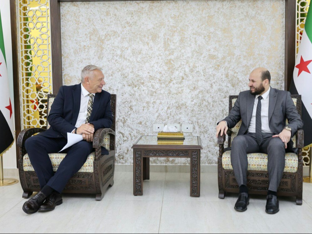 محادثات سورية - بريطانية لإعادة تأهيل حقول النفط في سوريا