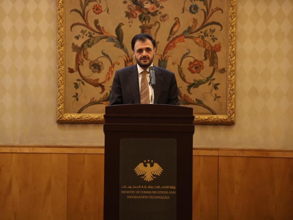 وزير الاتصالات يبدأ زيارة إلى السعودية لتعزيز التعاون بين البلدين