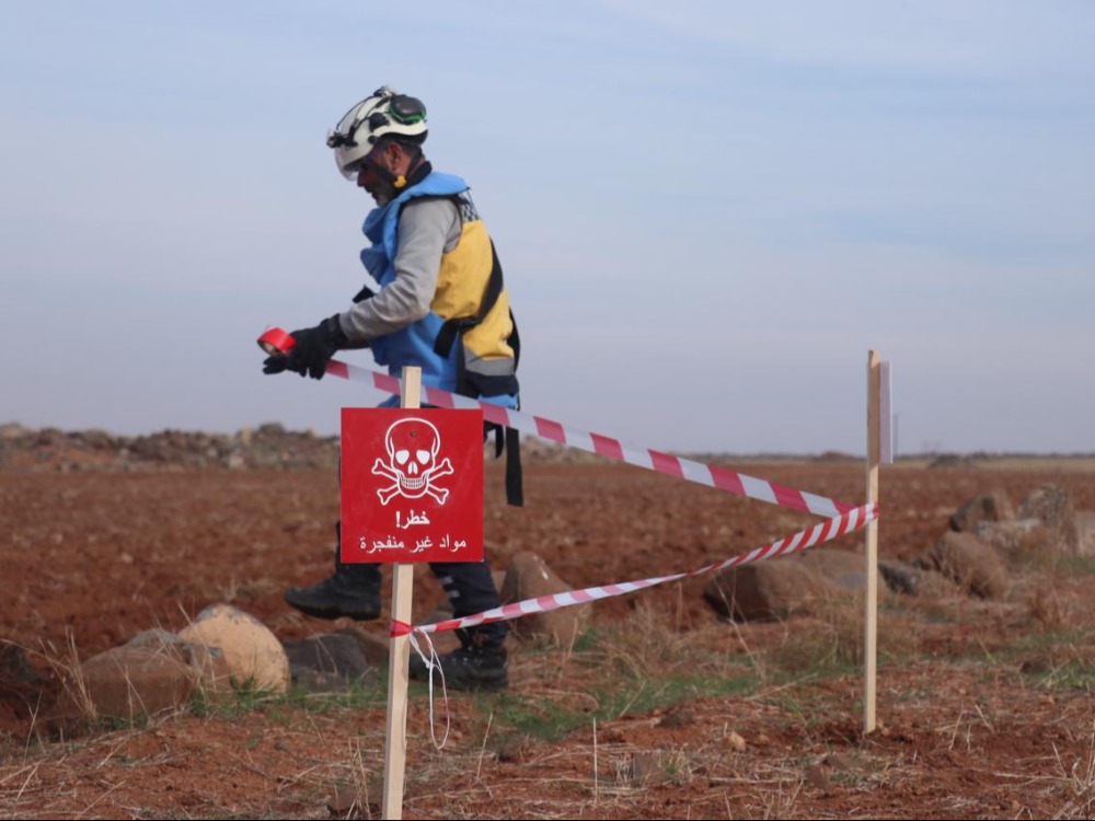 مقتل طفل وإصابة شقيقه بمخلفات الحرب في ريف حلب