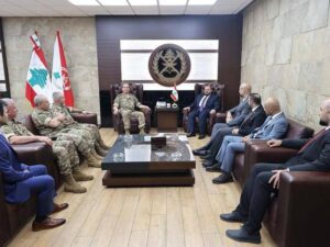 ‏وفد من وزارة الطوارئ يشكر الجيش اللبناني على دعمه في إخماد حرائق اللاذقية