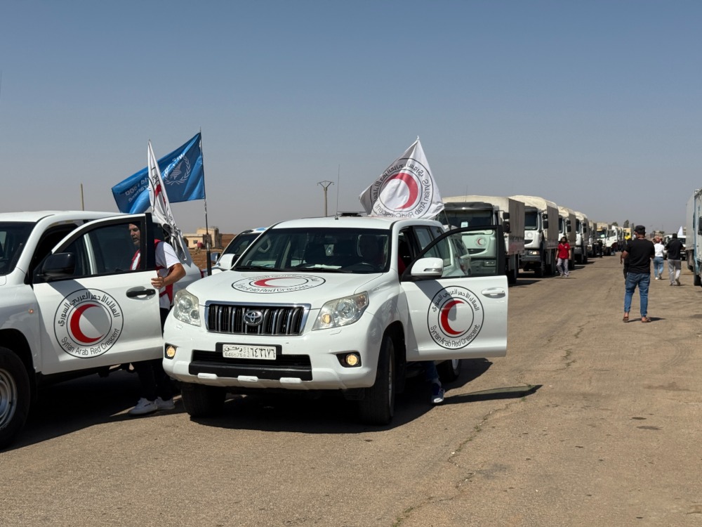 القافلة الإغاثية الخامسة عشر تدخل السويداء عبر ممر بصر الحرير