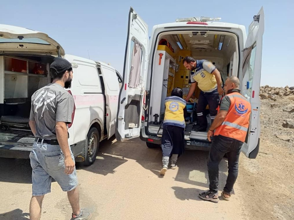 خروج ودخول عائلات من السويداء عبر ممر بصرى الشام