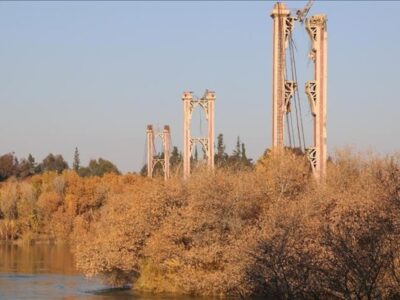 قسد تحاصر بلدتين في دير الزور