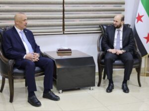 وزير الطاقة المهندس محمد البشير وسفير دولة العراق بدمشق ياسين شريف الحجيمي