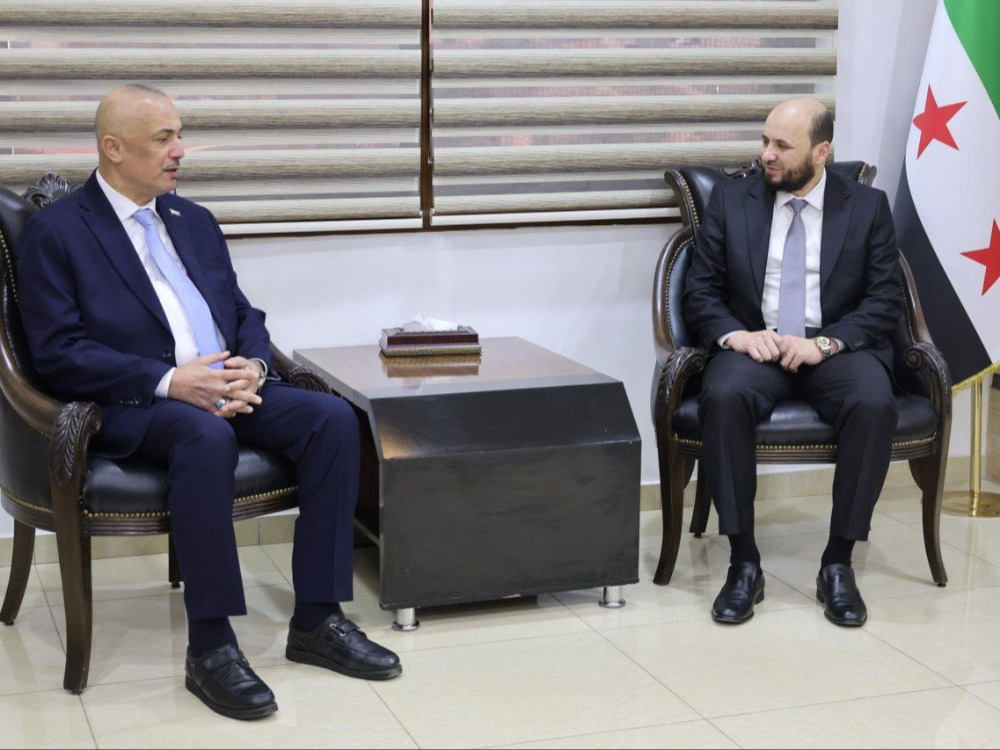 وزير الطاقة المهندس محمد البشير وسفير دولة العراق بدمشق ياسين شريف الحجيمي