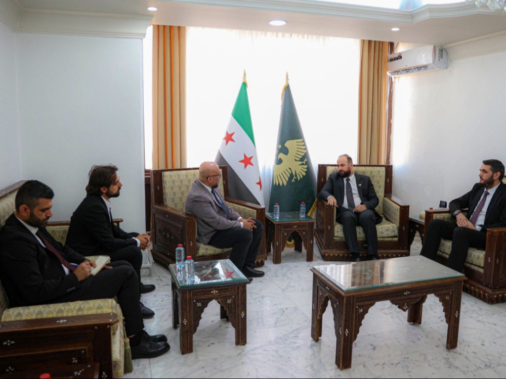 وزير الإعلام يبحث مع وفد من وكالة الأناضول فرص التعاون الإعلامي