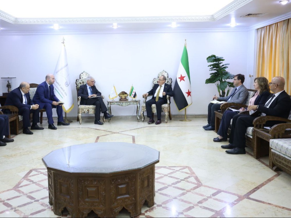 وزير التعليم العالي يبحث مع وفد من شبكة الآغا خان مجالات التعاون في التعليم الطبي