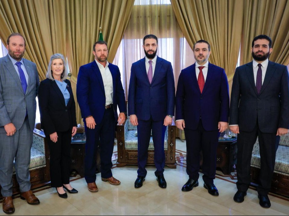 الرئيس الشرع يستقبل وفداً من أعضاء مجلسي النواب والشيوخ الأمريكي