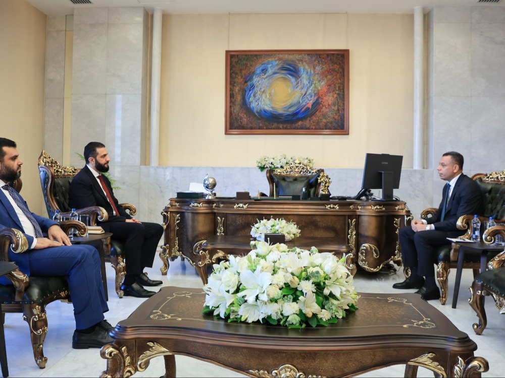 الرئيس الشرع يبحث مع رئيس المخابرات العراقي الوضع الأمني وتفعيل التبادل التجاري