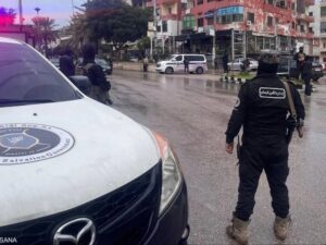 أسفر عن استشهاد عنصر.. قوى الأمن تصد هجوماً لـ"داعش" في الميادين بدير الزور