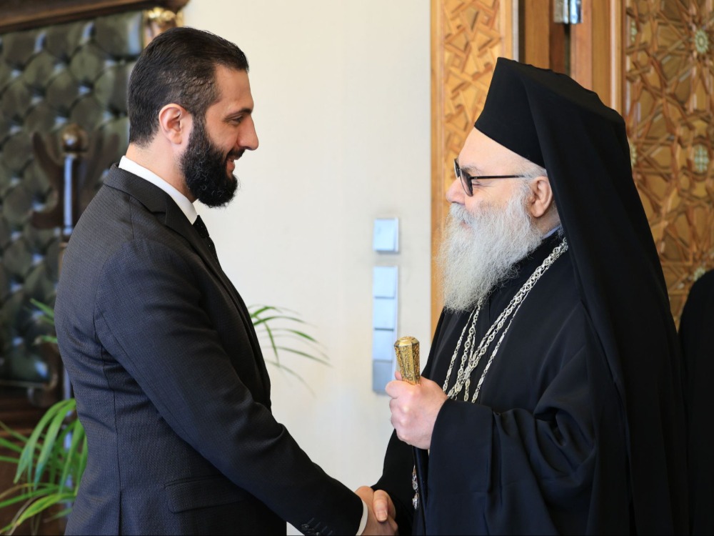 الرئيس الشرع يستقبل البطريك يوحنا العاشر يازجي