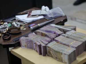القبض على رجل وزوجته قتلا امرأة بدافع السرقة