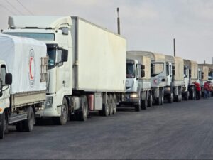 تحتوي مواد طبية وإغاثية.. قافلة جديدة في طريقها إلى السويداء عبر ممر بصر الحرير