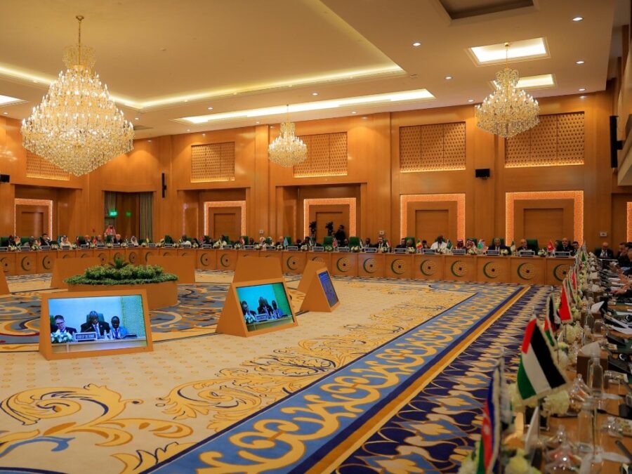 وزير الخارجية يشارك في الاجتماع الوزاري الطارئ لمنظمة التعاون الإسلامي