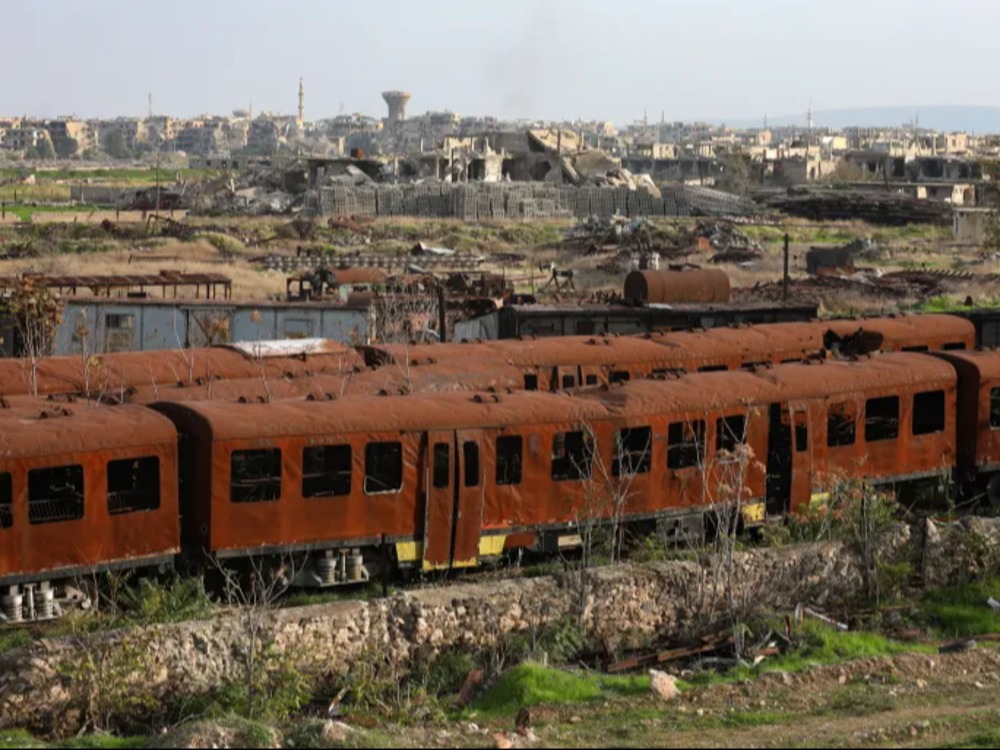 بعد انقطاع 13 عاماً.. تسير أول رحلة للخطوط الحديدية باتجاه مدينة المعارض