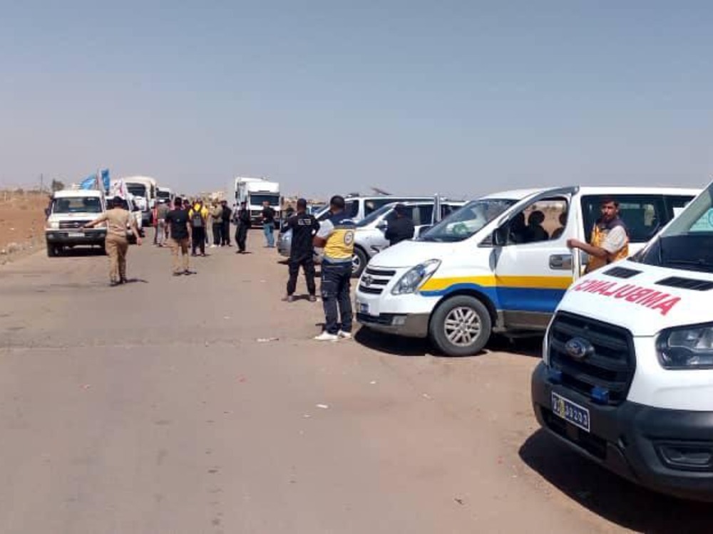 الدفاع المدني يؤمّن العائلات الخارجة من السويداء عبر ممر بصرى الشام الإنساني