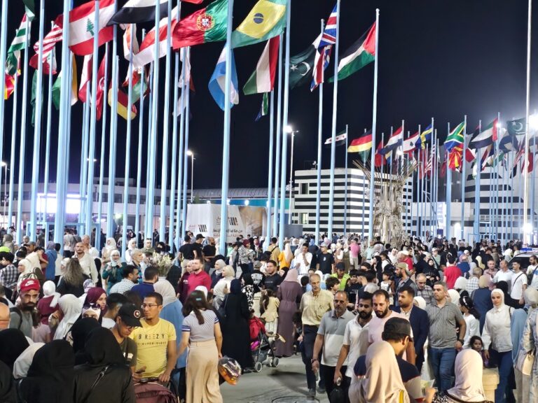 معرض دمشق الدولي يجمع قطاعات اقتصادية متعددة ويسهم في إعادة بناء سوريا