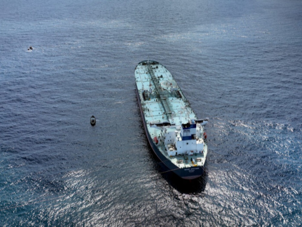 بقيمة 36 مليون دولار.. تصدير 600 ألف برميل نفط خام من مصب طرطوس