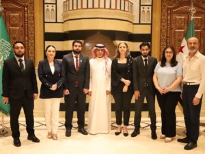 وفد إعلامي سوري يلتقي السفير السعودي في دمشق