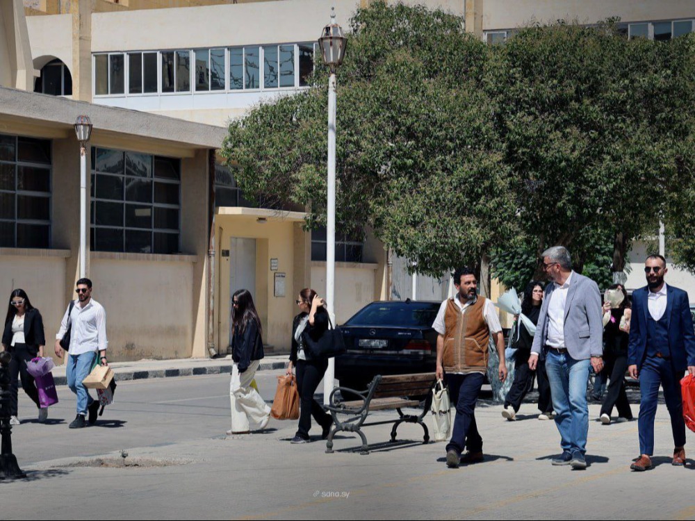 بتأمين-حكومي-طلاب-السويداء-يعرضون-مشاريع تخرجهم