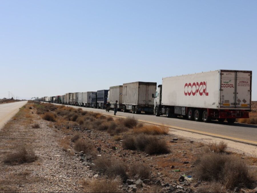 محافظ السويداء: تحسّن ملحوظ في حركة النقل على طريق "دمشق - السويداء"