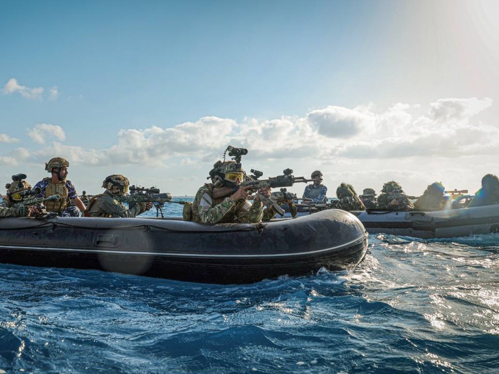 كتائب الضفادع البشرية التابعة للقوى البحرية في وزارة الدفاع