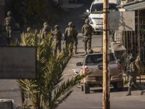اعتقالات وتهجير وهدم المنازل.. هيومن رايتس ووتش توثق انتهاكات الاحتلال الإسرائيلي في الجنوب السوري