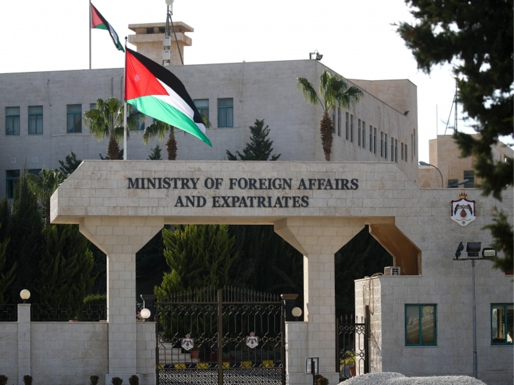 الخارجية الأردنية: الاعتداءات الإسرائيلية على حمص واللاذقية خرق صارخ للقانون الدولي