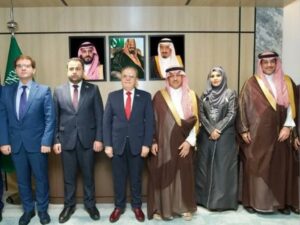 وزير التعليم يلتقي نظيره السعودي في الرياض للتعاون ونقل الخبرات