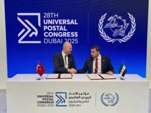 وقع مدير عام المؤسسة السورية للبريد عماد الدين حمد مذكرة تفاهم مع مدير عام البريد التركي (PTT) هاكان غولتان على هامش المؤتمر البريدي