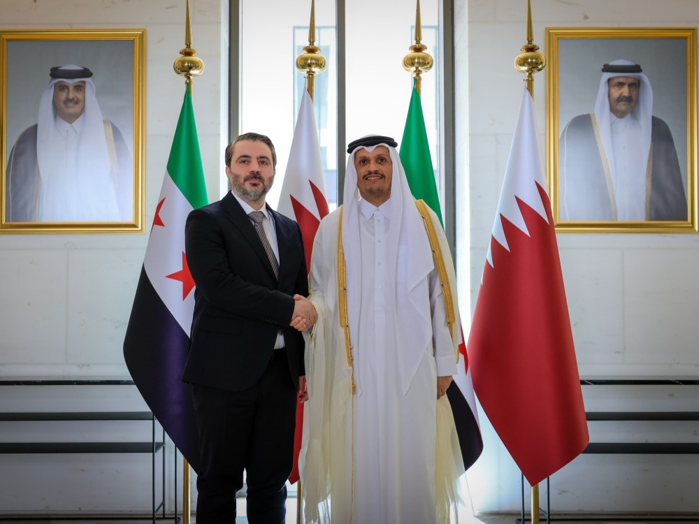 وزير الخارجية يصل قطر للمشاركة في القمة العربية الإسلامية