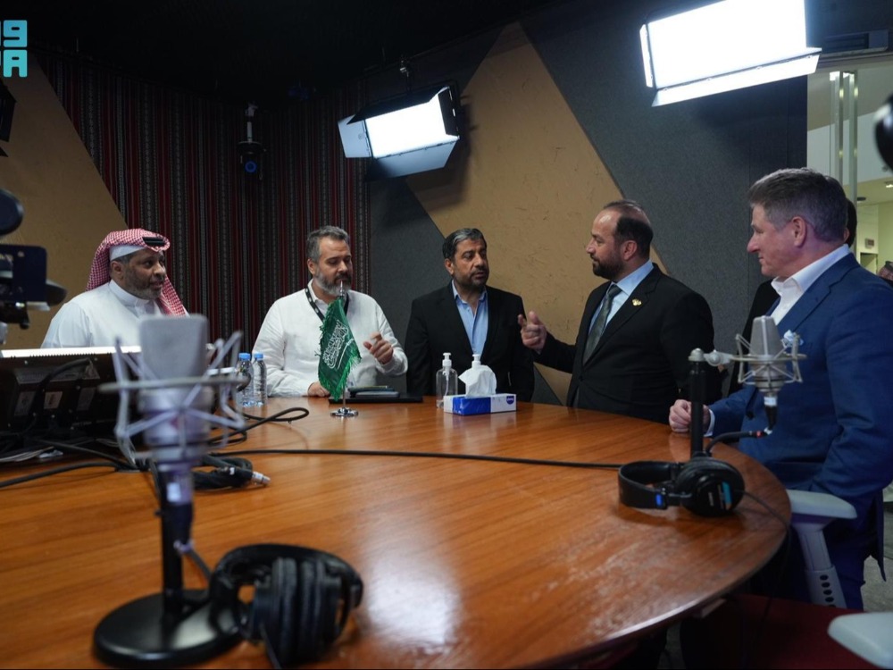 خلال زيارته للسعودية.. وزير الإعلام يزور عدداً من المؤسسات والمنشآت الإعلامية في الرياض