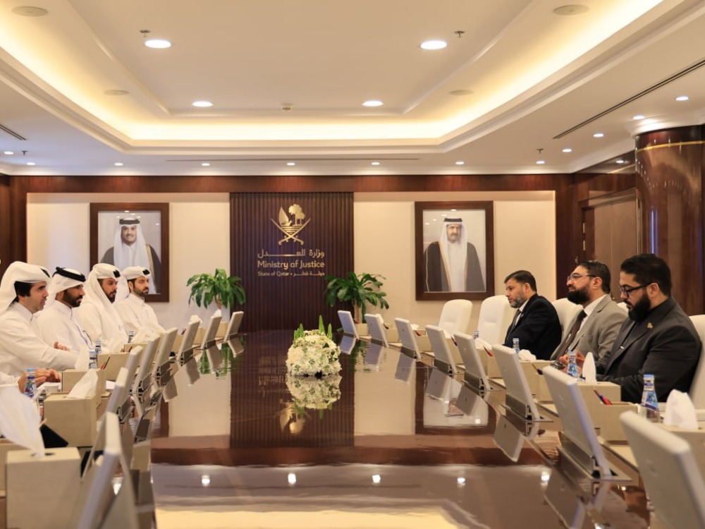 وزير العدل يطلع على التجربة القطرية في التحول الرقمي القضائي