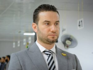 الداخلية تُعلن الإفراج عن الناشط الحقوقي عامر مطر