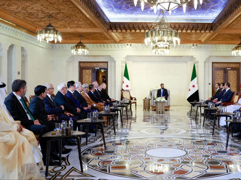 الرئيس الشرع يبحث مع سفراء الدول العربية تعزيز التعاون المشترك