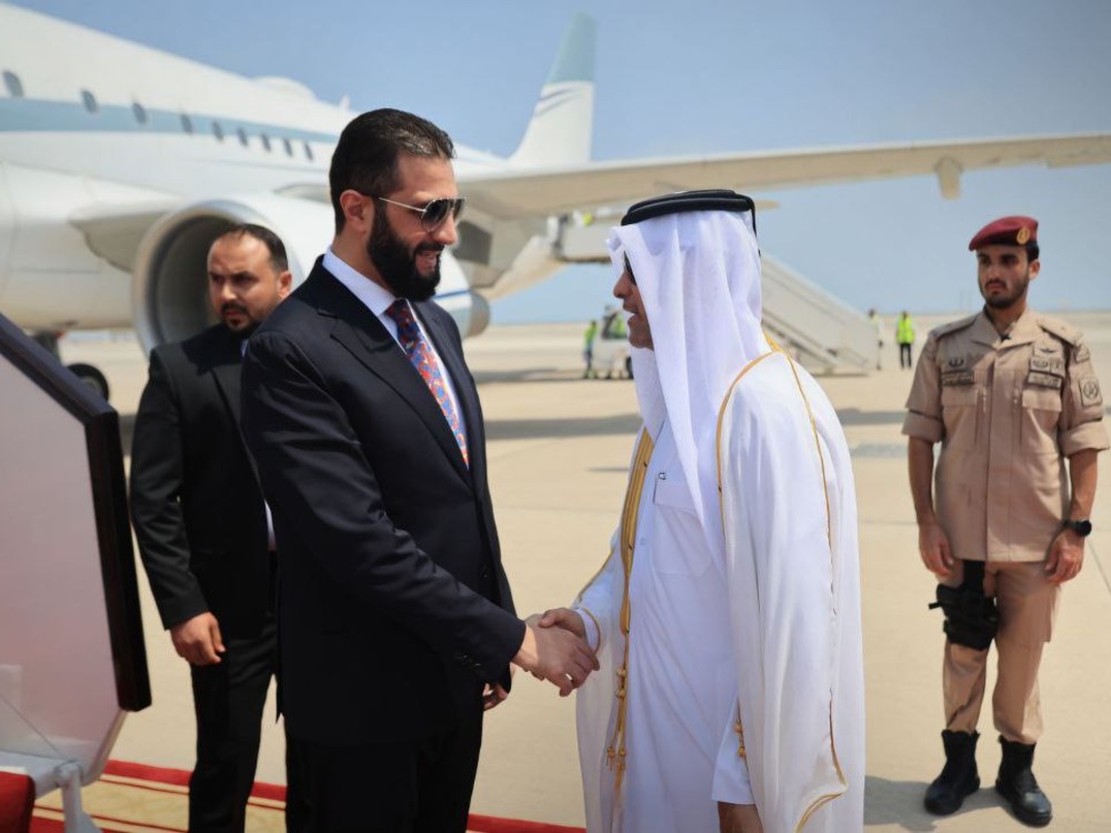 الرئيس الشرع يصل الدوحة للمشاركة في القمة العربية الإسلامية