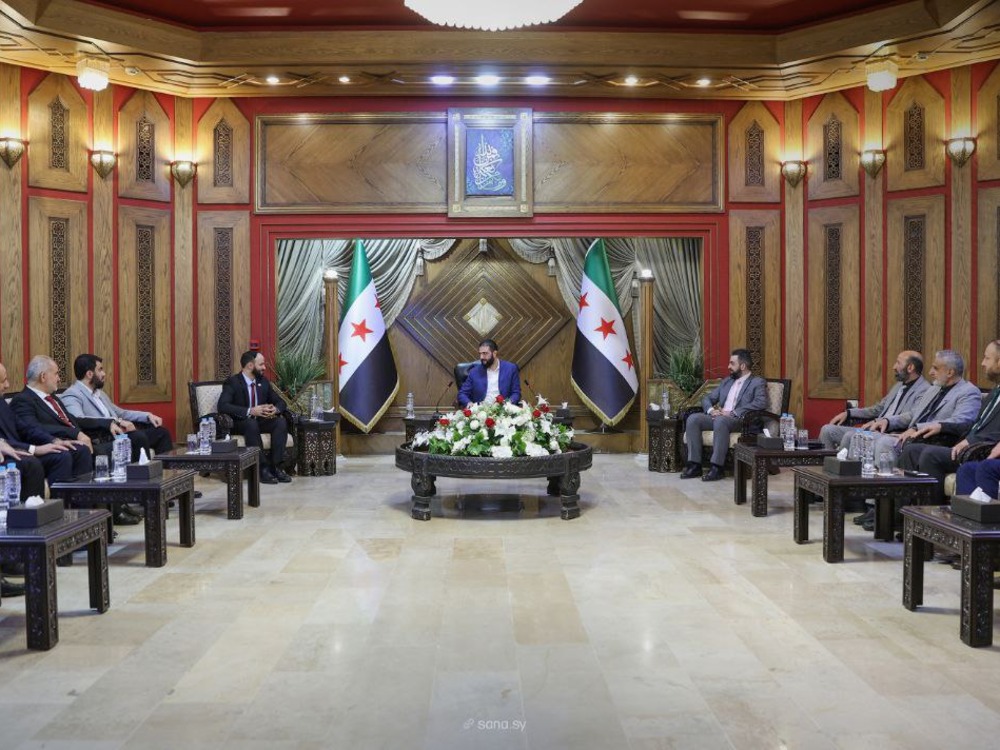 الرئيس الشرع يتفقد المؤسسات العامة في حلب