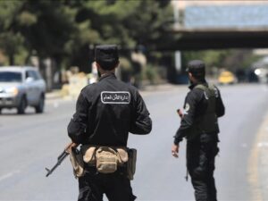 مصدر أمني للإخبارية: استشهاد عنصر من الأمن الداخلي وإصابة آخرين