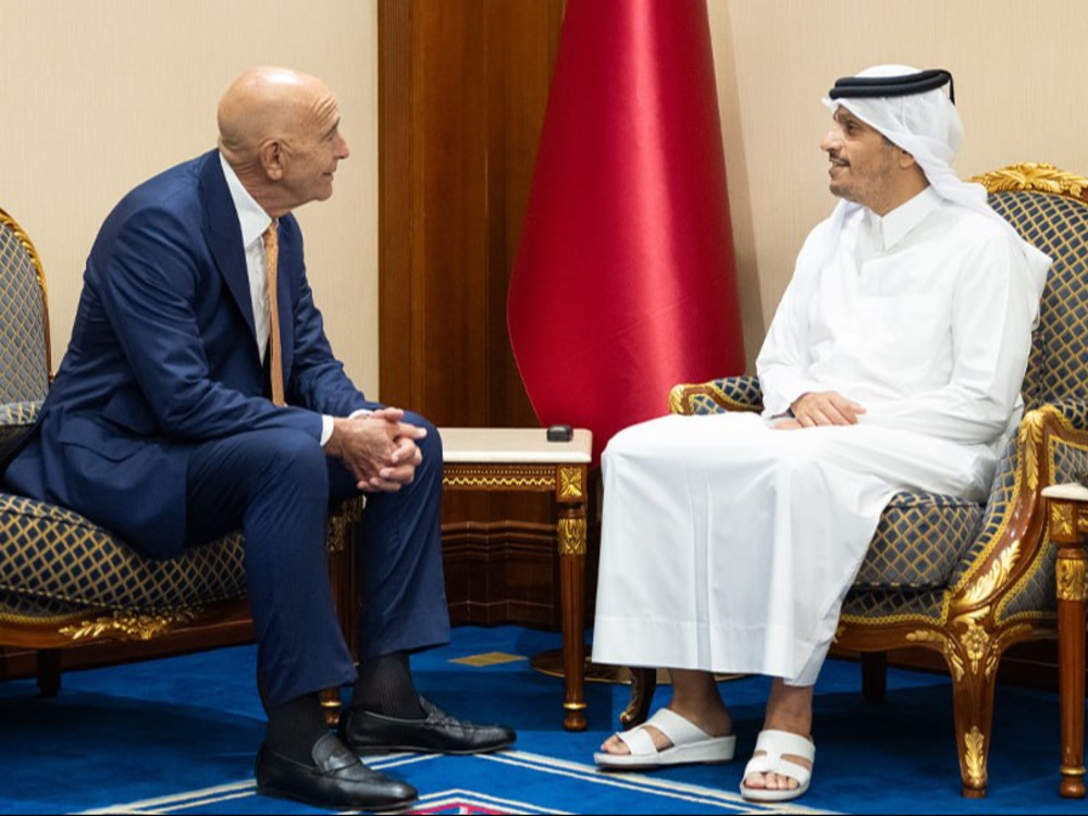رئيس مجلس الوزراء القطري يستقبل المبعوث الأمريكي إلى ‎سوريا في الدوحة