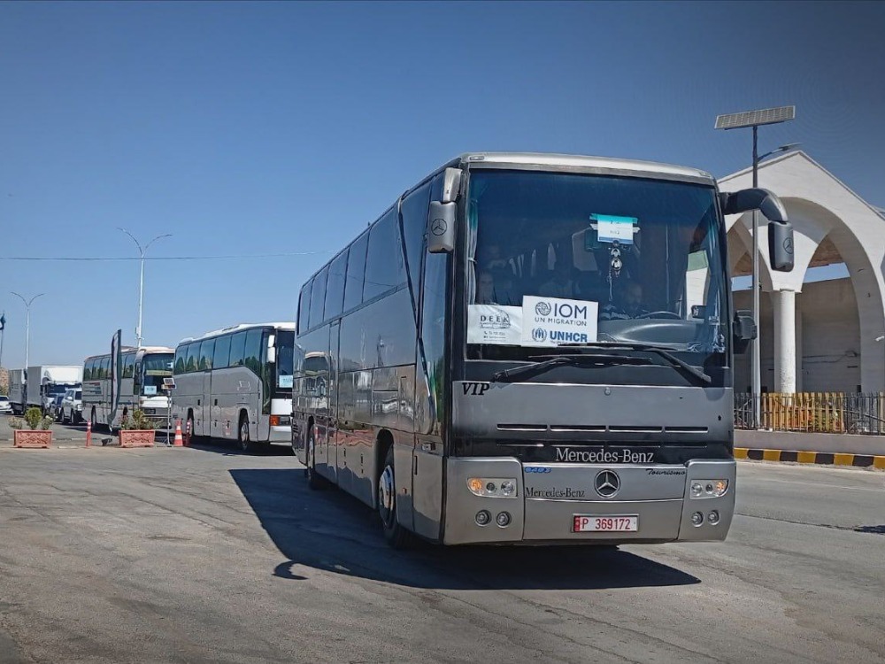 تضم 300 لاجئ.. وصول القافلة الثانية للعودة الطوعية من لبنان إلى سوريا