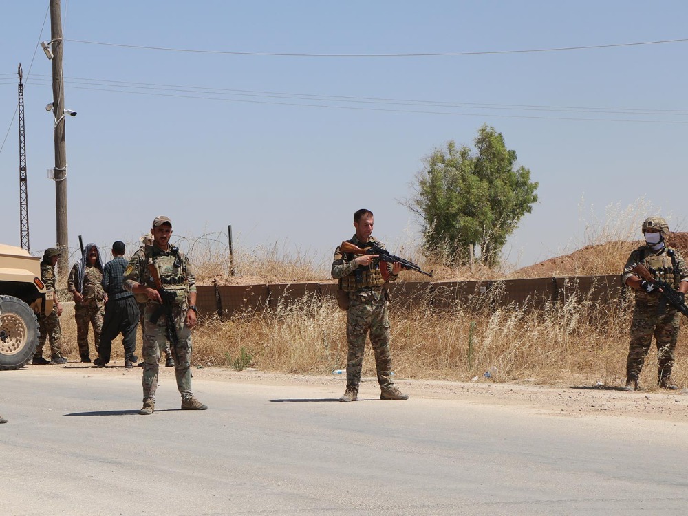 مقتل مدني برصاص عناصر "قسد" على معبر العشارة شرقي دير الزور