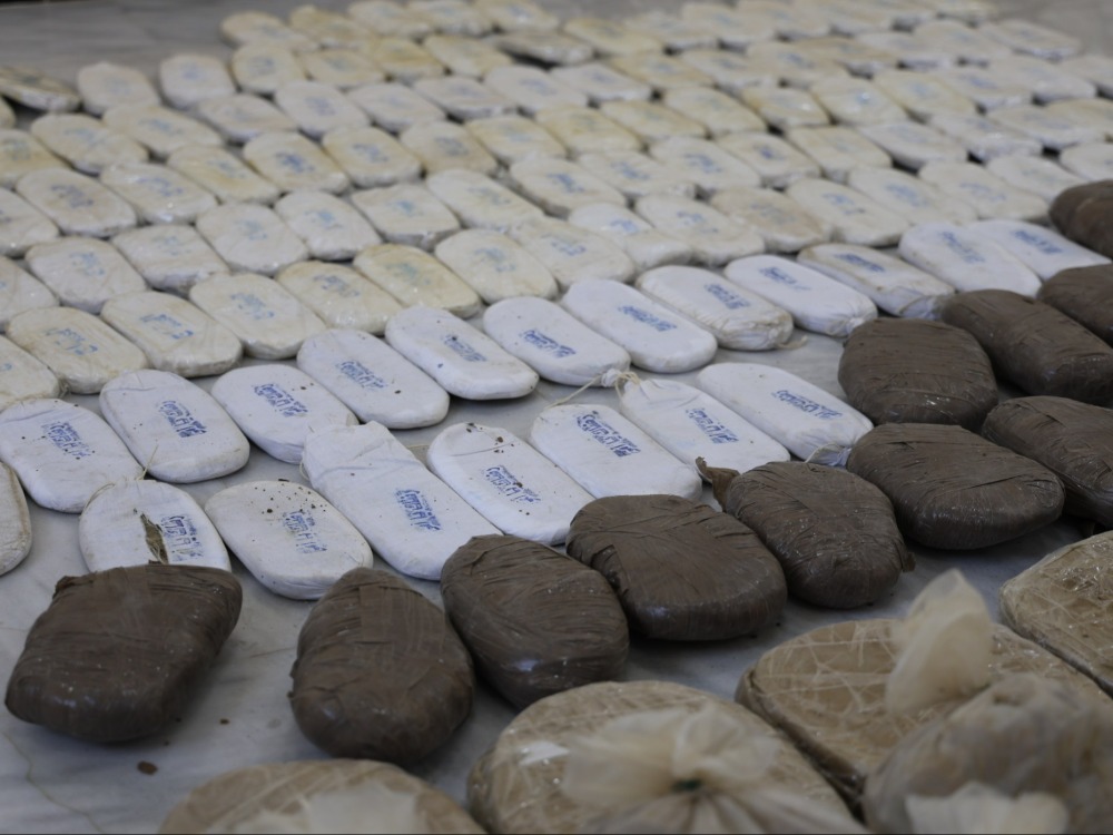 معدة للترويج.. وزارة الداخلية تضبط كميات ضخمة من المخدرات بدمشق