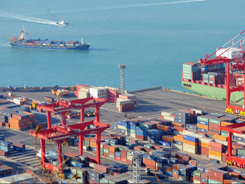 مرفأ طرطوس يستقبل باخرة محمّلة بـ 50 ألف طن من الأرز قادمة من الصين