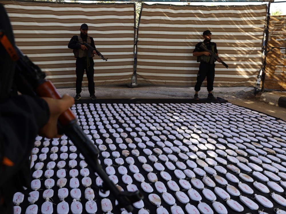 فرع مكافحة المخدرات في درعا يضبط كميات كبيرة من المواد المخدرة