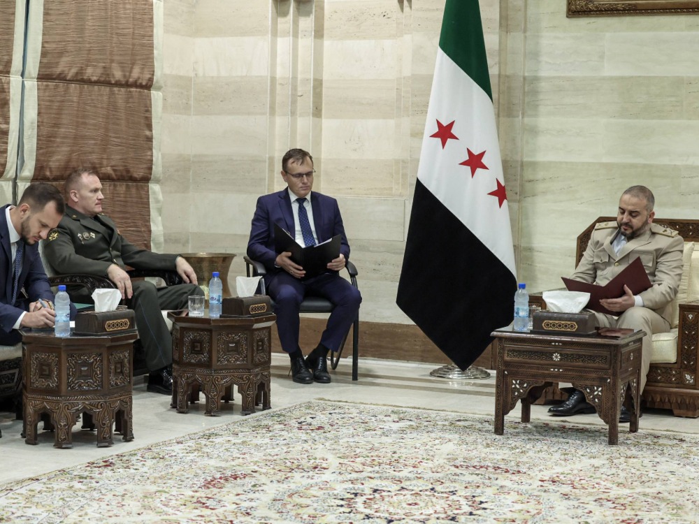 وزير الدفاع يلتقي مع الملحق العسكري الروسي في دمشق